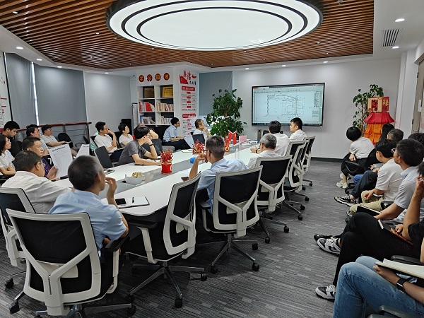 1753174585225 久久为功,专业筑基照片 (2) - 副本