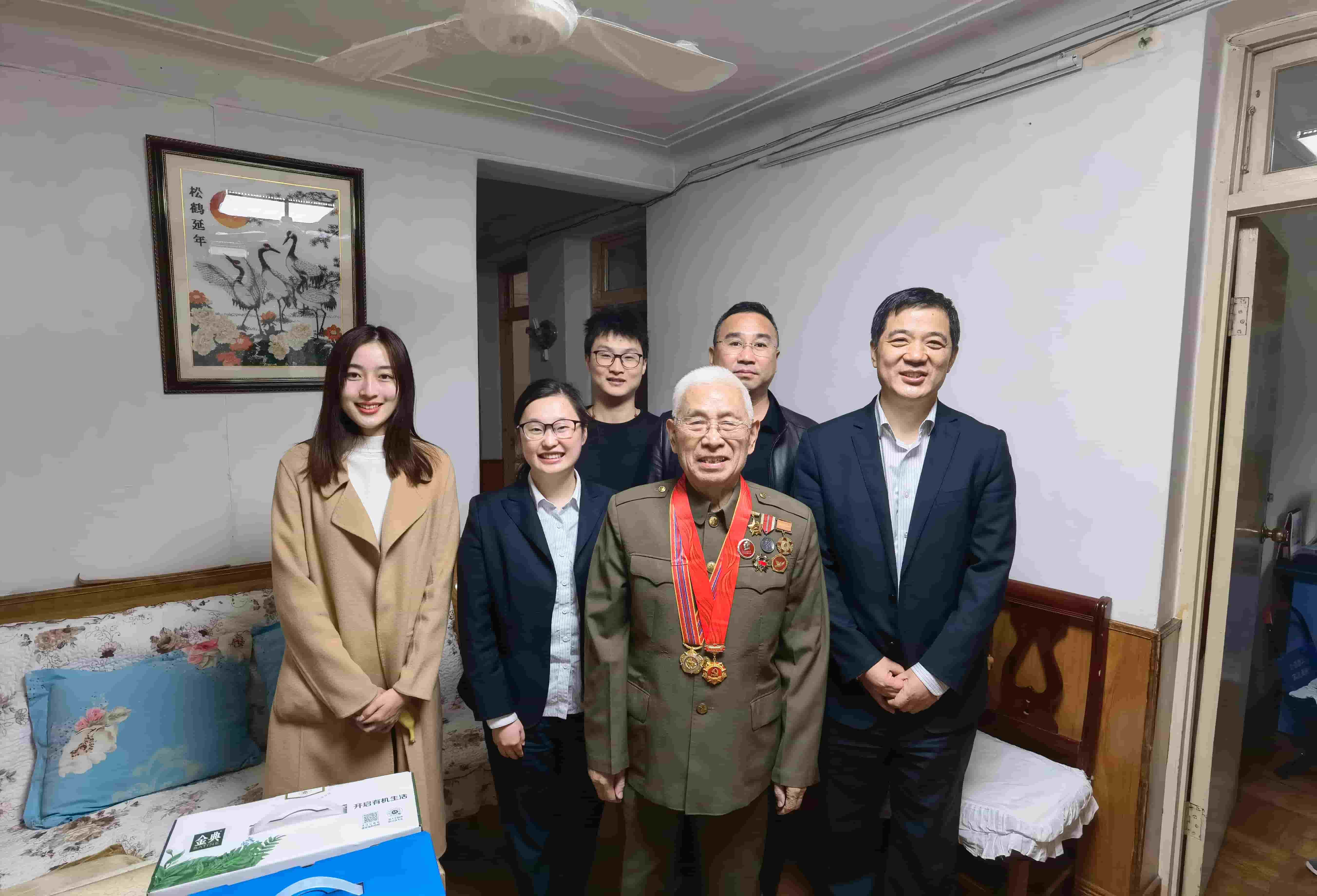 freecompress-2021年11月19日，乐竞（中国）联合合肥市军队离退休干部第四干休所党支部，看展“忆党史、悟初心、担使命”主题活动